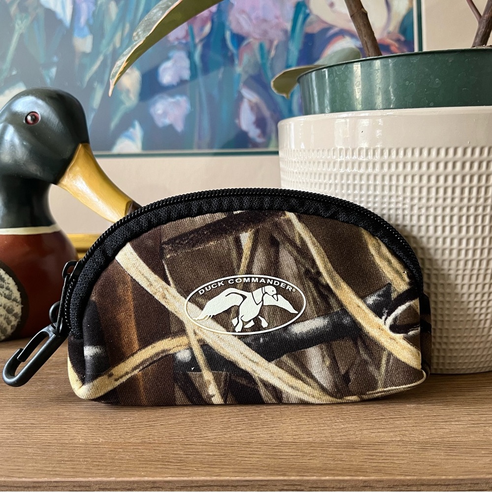 Duck Commander Camouflage Pouch with latch clip Phil Robertson